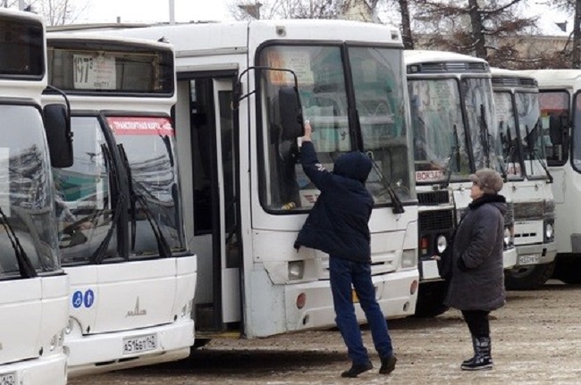 Уезту кемерово. Автобус 179 Кедровка Кемерово. Перебои работы общественного транспорта. УЕЗТУ Кемерово общественного транспорта. Автобусы Кемерово Сибдепо.