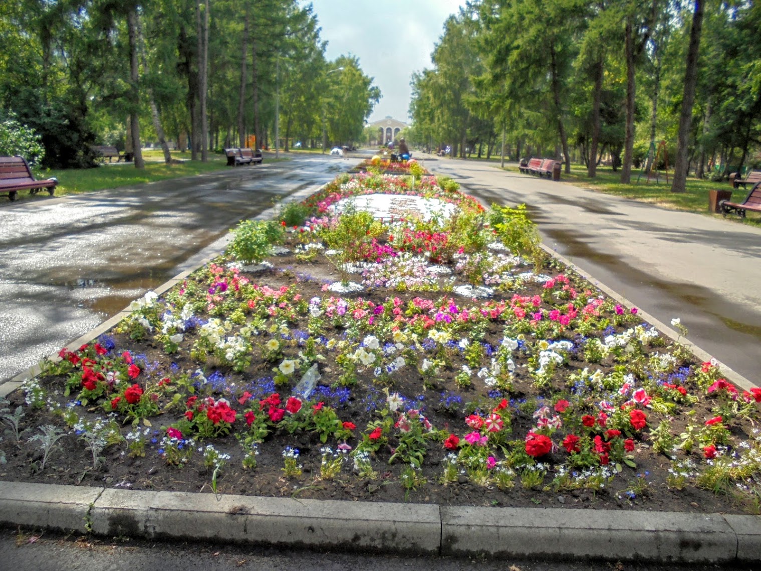 Кемерово искусство. Парк искусств Кемерово. Сквер искусств Кемерово. Аллея искусств Кемерово. ДК Строителей Кемерово.